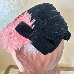 Accessories | Modish 195s Black Draped Velvet Hat With Pink  display picture 2